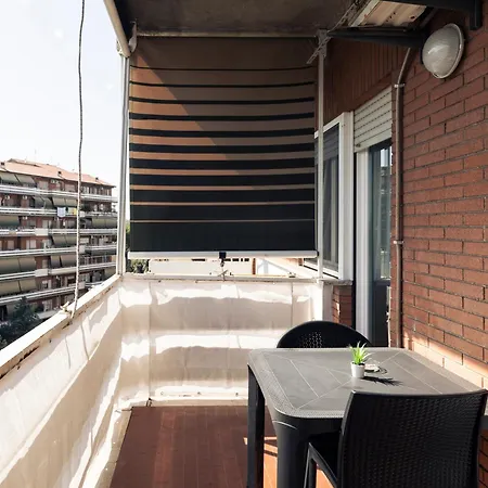 A/c - Pool - Parking Metro B Roma