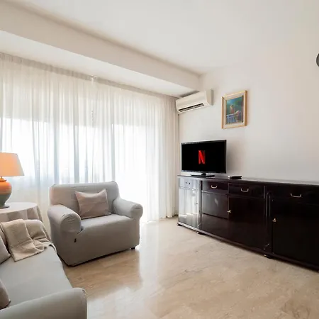 Appartamento A/c - Pool - Parking Metro B Roma